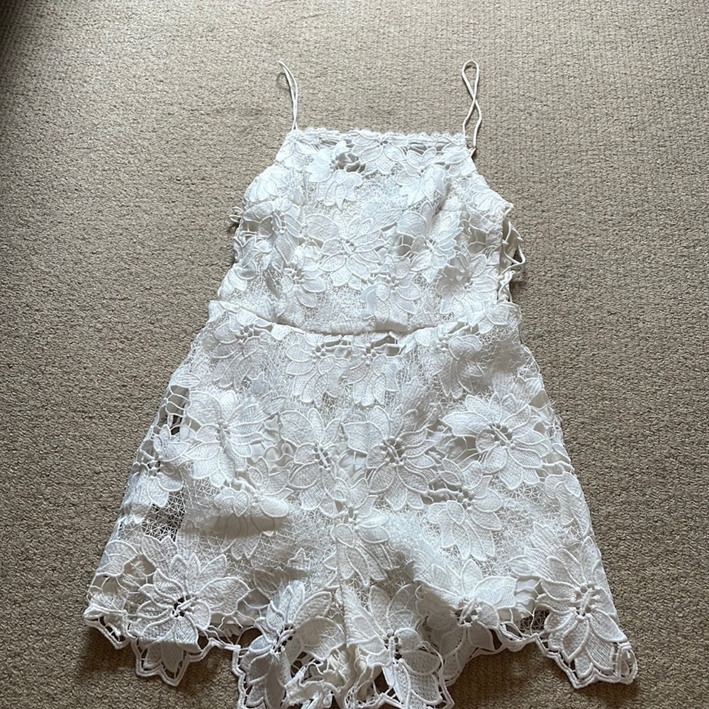 Kendall and Kylie white xs romper